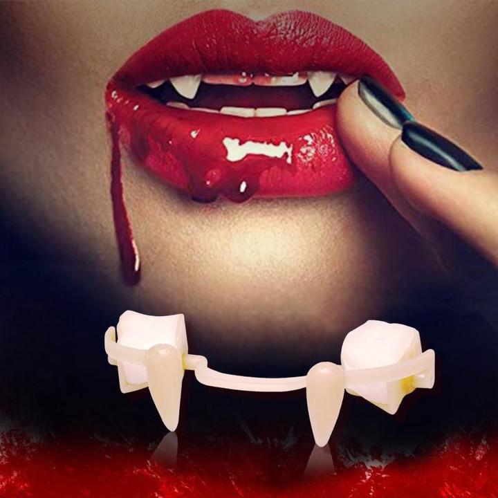 Retractable Halloween Vampire Fangs