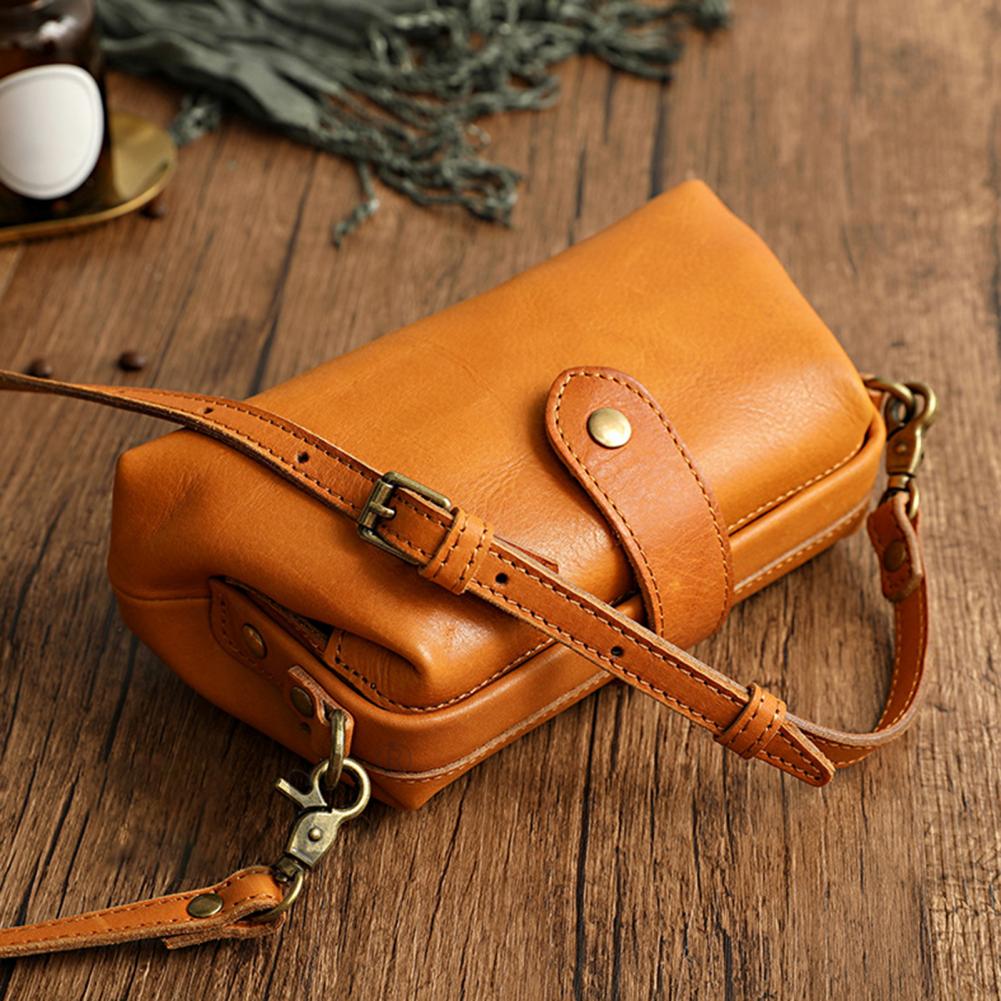 Premium leather Retro Handmade Bag